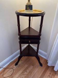 lot 9 image: Antique Bombay Side Table and Lamp