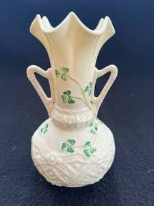 lot 38 image: Belleek Ireland Porcelain Clover Vase, 3 Candy Dishes