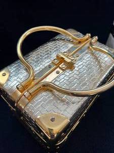 lot 67 image: Vintage Trunk Purses