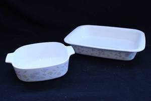 lot 155 image: Vintage Pastel Bouquet Corning Ware Baking Dishes