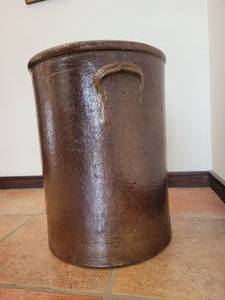 lot 13 image: Antique Redware Industrial Crock