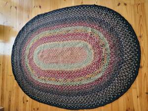 lot 62 image: Colonial Braid Tammara Rug
