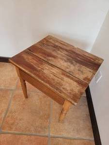 lot 46 image: Primitive Cherry Nightstand