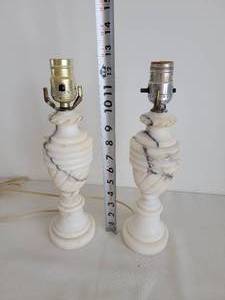 lot 89 image: Vintage Italian Alabaster Table Lamps