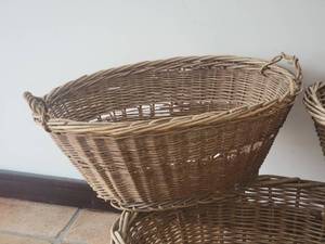 lot 155 image: Large Wicker Basket Group