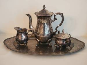 lot 116 image: Timeless Vintage Silver Plate Tea Service by Leonard