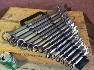 lot 5 image: Craftsman 15pc SAE 12pt. Combination Wrench Set