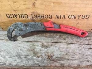 lot 44 image: Husky Pipe Wrench