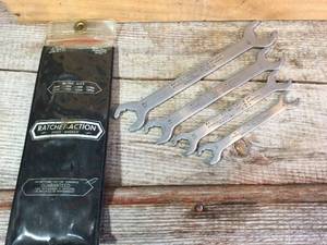lot 52 image: 4pc Ratchet Action Speed Wrench - Metric