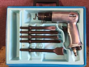 lot 55 image: Rockwell Heavy Duty Impact CutterChisel