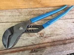 lot 78 image: Channel Lock 460 Large Straight Jaw