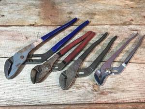 lot 99 image: 4 Channel Lock Type Pliers