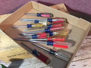 lot 122 image: Craftsman Screwdrivers