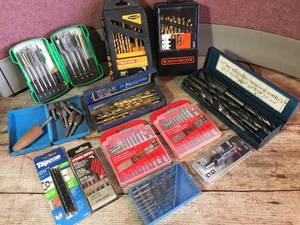lot 141 image: Group Drill Bit Sets