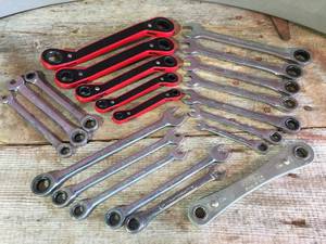 lot 144 image: Group Ratcheting Wrenches