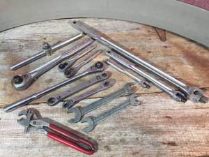 lot 147 image: Craftsman Ratchets - Breaker Bars - Snap-On - Mac - Blue Point - Neff