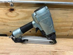 lot 22 image: METABO NR 38AK 1-12 Strip Nailer