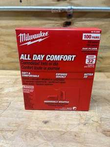 lot 30 image: MILWAUKEE Case of 100 Pairs of- Red Disposable Ear Plugs with 32 dB Noise Reduction Rating