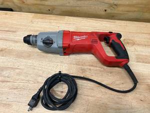lot 17 image: MILWAUKEE 8 Amp Corded 1 in. SDS D-Handle Rotary Hammer