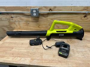 lot 41 image: RYOBI 18V Leaf Blower with Battery and Charger
