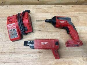 lot 43 image: MILWAUKEE 18V Screw Gun (2866-20) with Collated Drywall Attachment (49-20-0001) and Charger