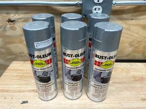 lot 106 image: RUST-OLEUM Case of 6 (15oz) Cans of- High Performance V2100 System Hammered Aerosols Metal Silver Hard Hat Spray Paint
