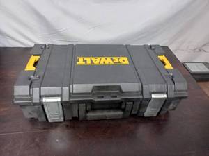 lot 19 image: Porter Cable Router