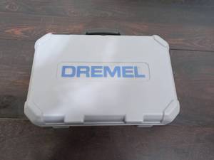 lot 29 image: Dremel Kit
