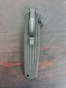lot 68 image: Gerber Knife Ray Applegate Fairbairn Knife