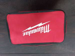 lot 127 image: Milwaukee M12 Cordless Screwdriver