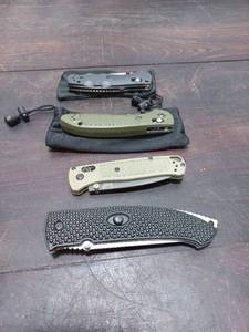 lot 146 image: Benchmade Knives