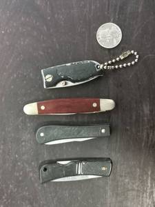lot 174 image: Four Small Pocket Knives