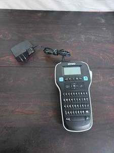 lot 208 image: DYMO Label Manager 160
