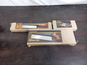 lot 239 image: Veritas Crosscut Gents Saw And Crosscut Carcass Saw With 8 Magnetic Saw Guide