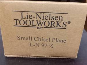 lot 96 image: Lie-Nielsen Small Chisel Plane L-N 97 12