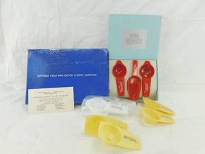 lot 27 image: Lot of Vintage Salesman Kitchen Samples in Original Packaging