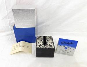 lot 25 image: Vintage 1950s Starlight Cigarette Dispenser