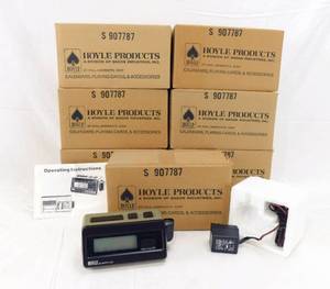 lot 103 image: Lot of 7 Vintage New in Box Hoyle Quartz LCD Alarm Clocks