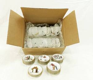 lot 107 image: Vintage Lot of 90 Norman Rockwell 1984 Miniature Limited Edition Collection Plates by Fairmont Collectible
