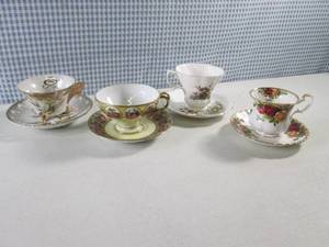(F-0) 4 Sets Cups and Saucers - See...