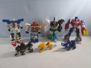 (CSB) Assorted Transformers Toys...