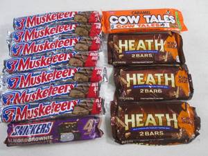 (B-1) 12 Assorted Candy Bars In and...