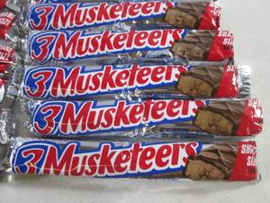 (B-1) 12 3 Musketeers 2-Bar Share S...