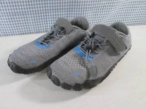 (CS) Pair Ning Sports Shoes Size 42...