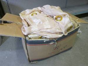 (BS) Big Box Full of Curtains Throw...