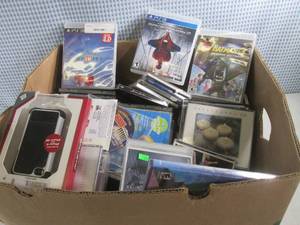 (BR1) Box Full of Mostly Assorted C...