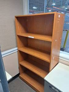 lot 238 image: Bookshelf 4-shelf