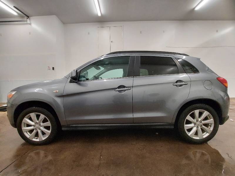 lot 2P image: 2013 Mitsubishi Outlander Sport - AWD - 1 OWNER
