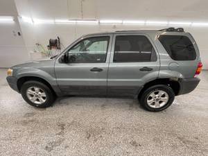 lot 9D image: 2005 Ford Escape XLT - AWD