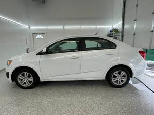 lot 16D image: 2013 Chevrolet Sonic LS - Manual